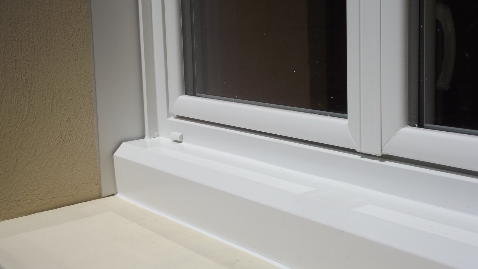 Litiges pose fenêtres PVC en rénovation - Malfaçon de joints de menuiseries  PVC